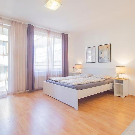 Corvin Modern Studio With Ac, Parking Apartment Budapesta Exterior foto