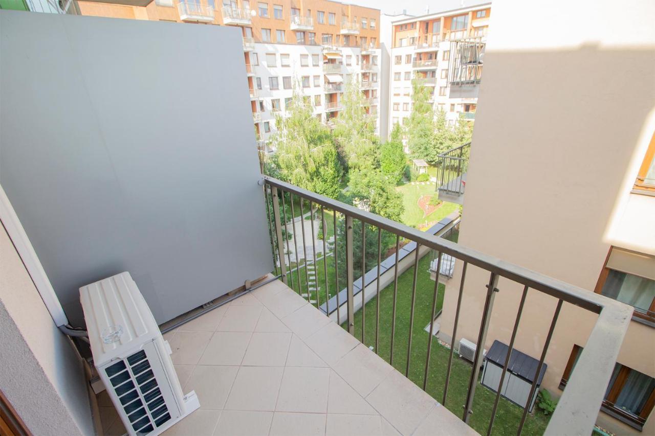 Corvin Modern Studio With Ac, Parking Apartment Budapesta Exterior foto